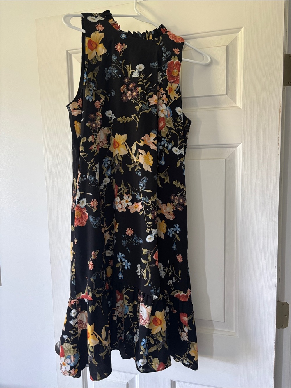 Black Floral Sleeveless Ruffle-Hem Dress